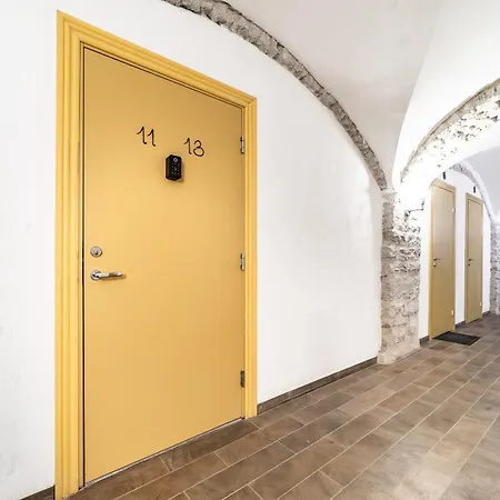 Historical & Modern Business With Sauna @kadriorg Talin