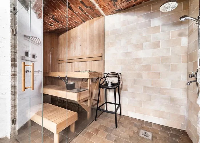 Historical & Modern Business With Sauna @kadriorg شقة تالين