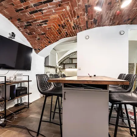 Historical & Modern Business With Sauna @kadriorg *